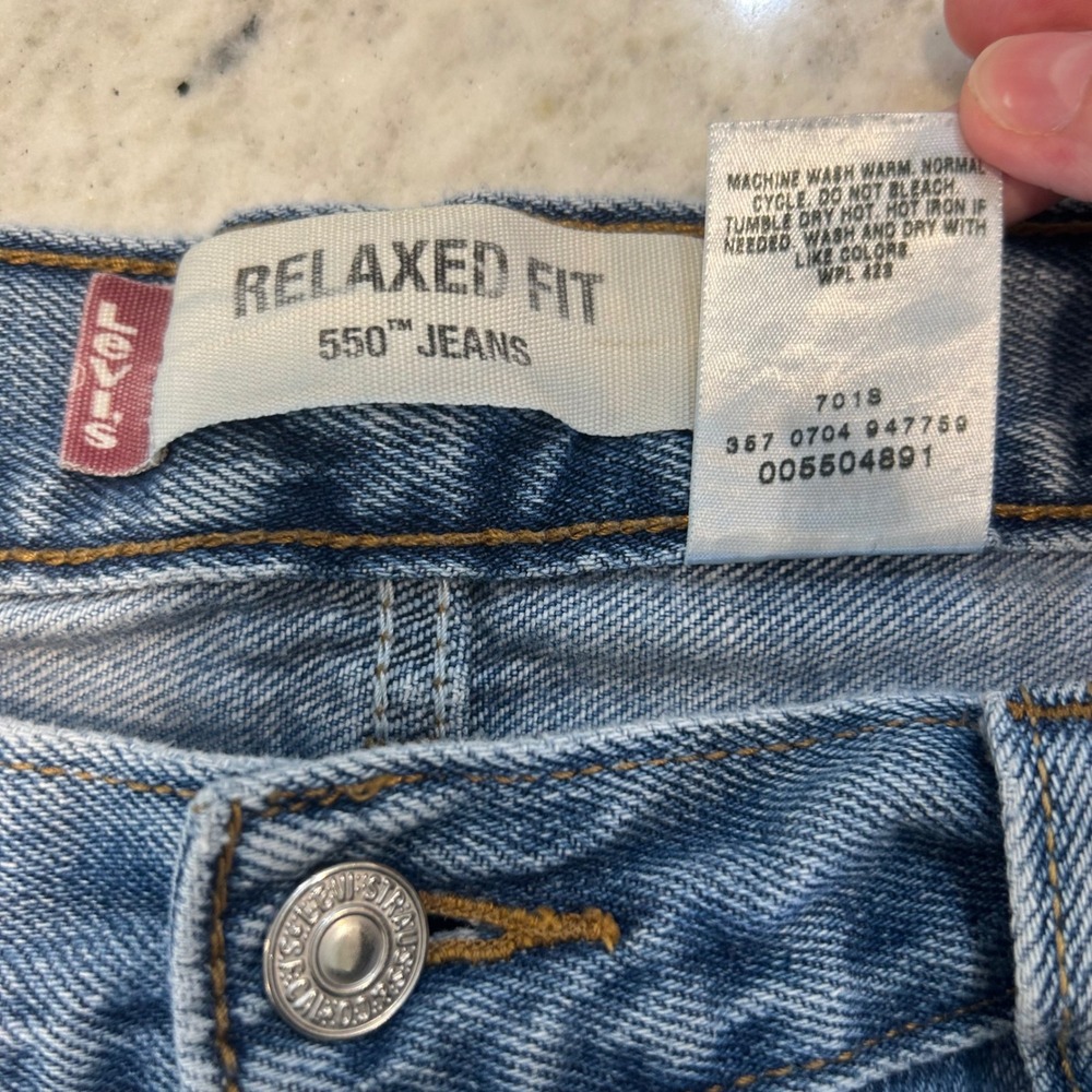 Levis 550 Relaxed Fit Jeans Mens‎ 36x30 (measured) Blue Medium Wash Tapered Leg - Picture 4 of 8